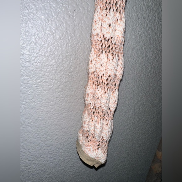 Free people New Romantics crochet cropped sweater. - Picture 5 of 9